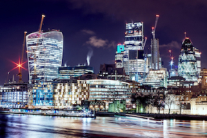 https://commons.wikimedia.org/wiki/File:Night_in_London_city_%28Unsplash%29.jpg